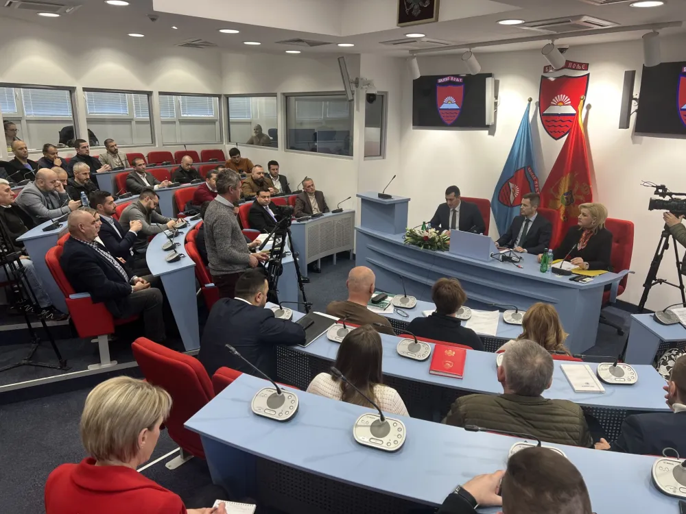 Mujović: Bјelopoljcima subvenciјe na klime, toplifikaciјa dugoročni cilj