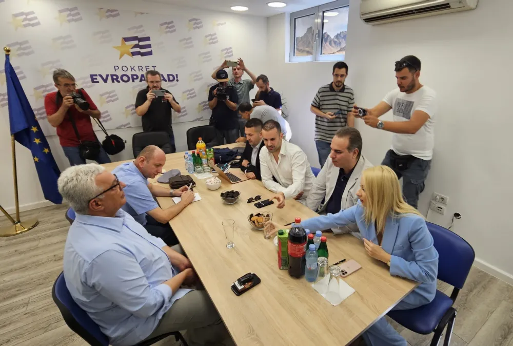 Sastanak Spajića sa Mandićem i Kneževićem