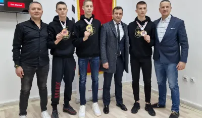 Tri medalje za ponos