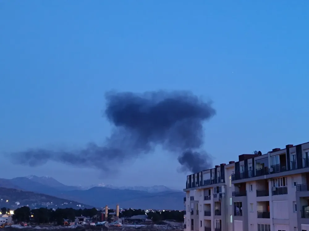 Gusti dim na Starom aerodromu