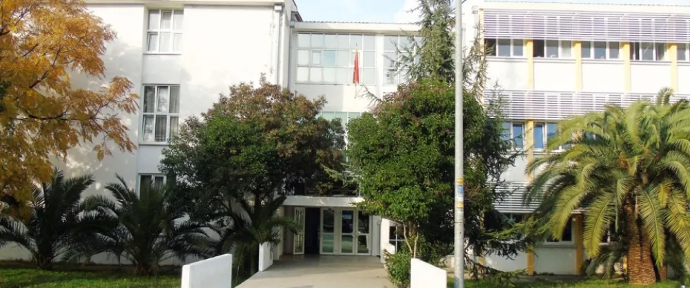 Гимназија у Бару