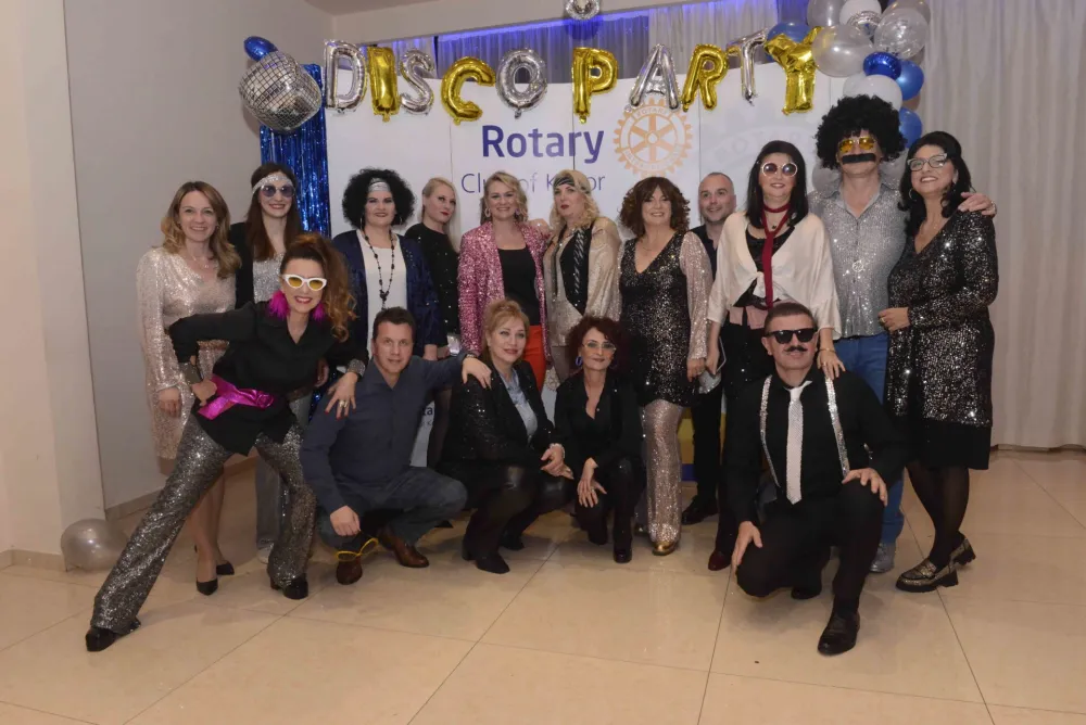 Donatorski bal pod maskama Rotari kluba Kotor