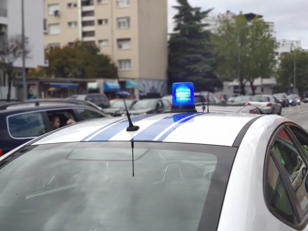 Policija