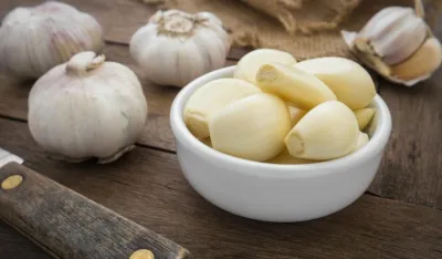 Bijeli luk ne čuvajte u frižideru