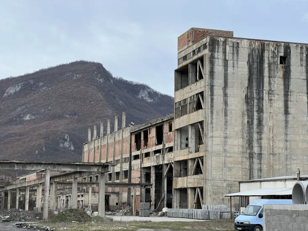 Biv&scaron;i radnici beranskih fabrika traže od tužila&scaron;tva: Ru&scaron;itelje fabrika izvesti pred lice pravde