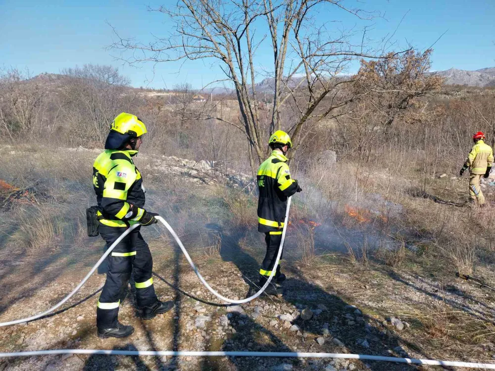 Realizovana obuka i pokazna vježba za ga&scaron;enje &scaron;umskih požara