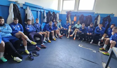 Плавлјани у свлачионици