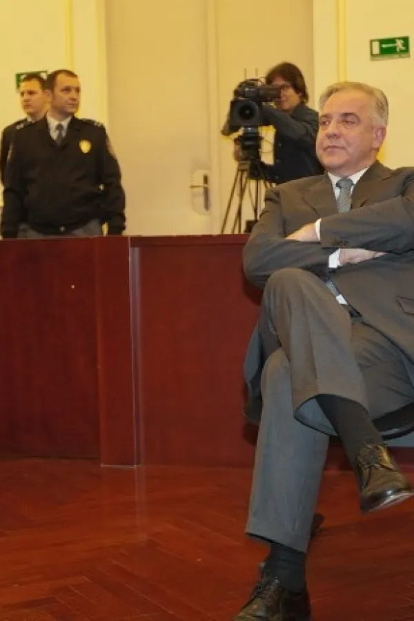 Санадер у судници