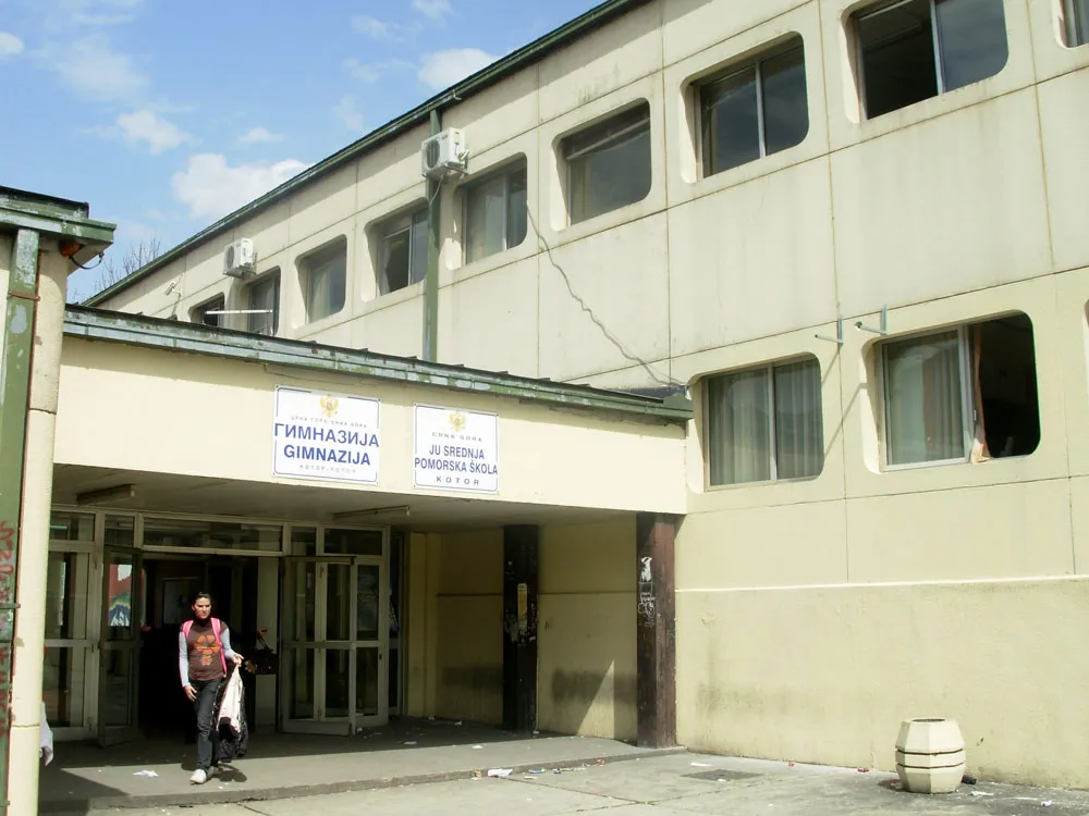 Nove&nbsp;dojave&nbsp;o bombama&nbsp;u Kotoru i Herceg Novom, nastava online