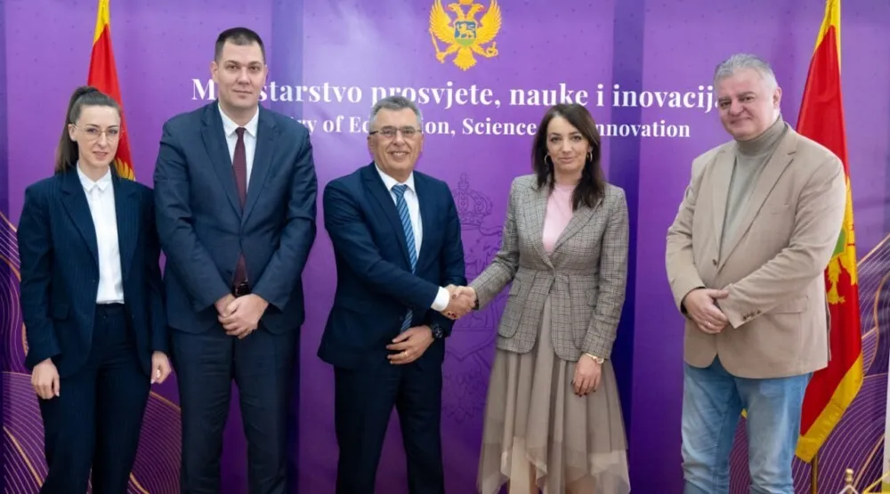 EPCG i MPNI: Solarni paneli uskoro na &scaron;kolama