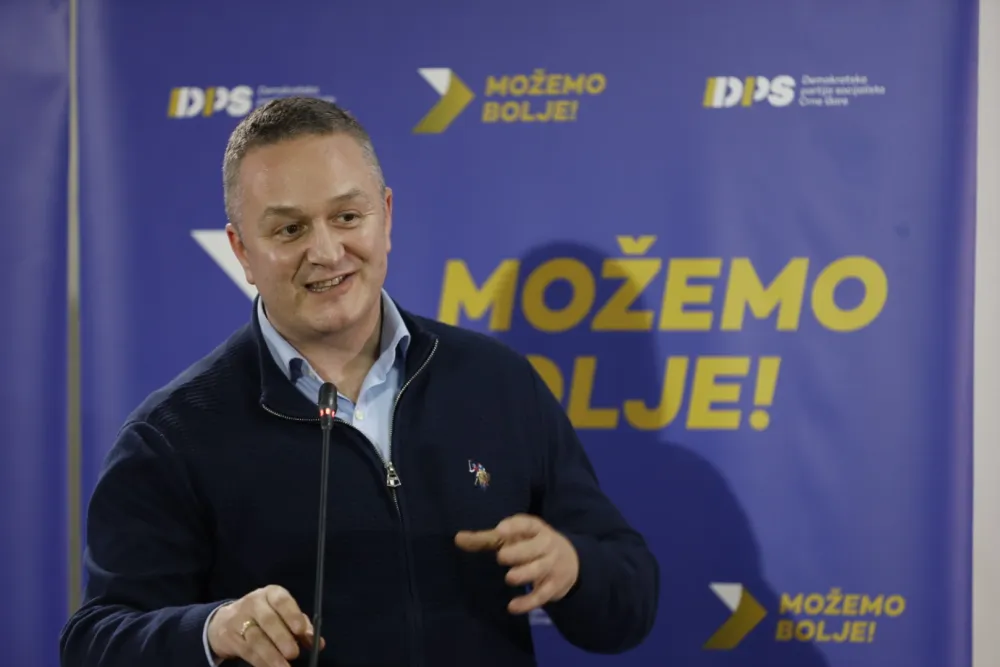 Dizdarević: Dodik dolazi da prenese Putinove poruke njegovim saveznicima u Crnoj Gori