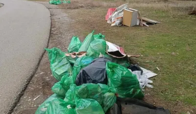 Nekoliko desetina sitnog otpada onijeto sa Ćemovskog polja