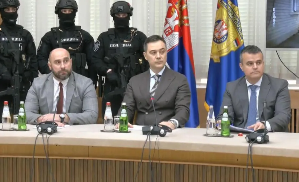 Likvidacije &scaron;kaljkaraca&nbsp;- u akciji "Vertikala" uhap&scaron;eno 10 osoba: "Organizatori Zvicer, &Scaron;arić i Belivuk"