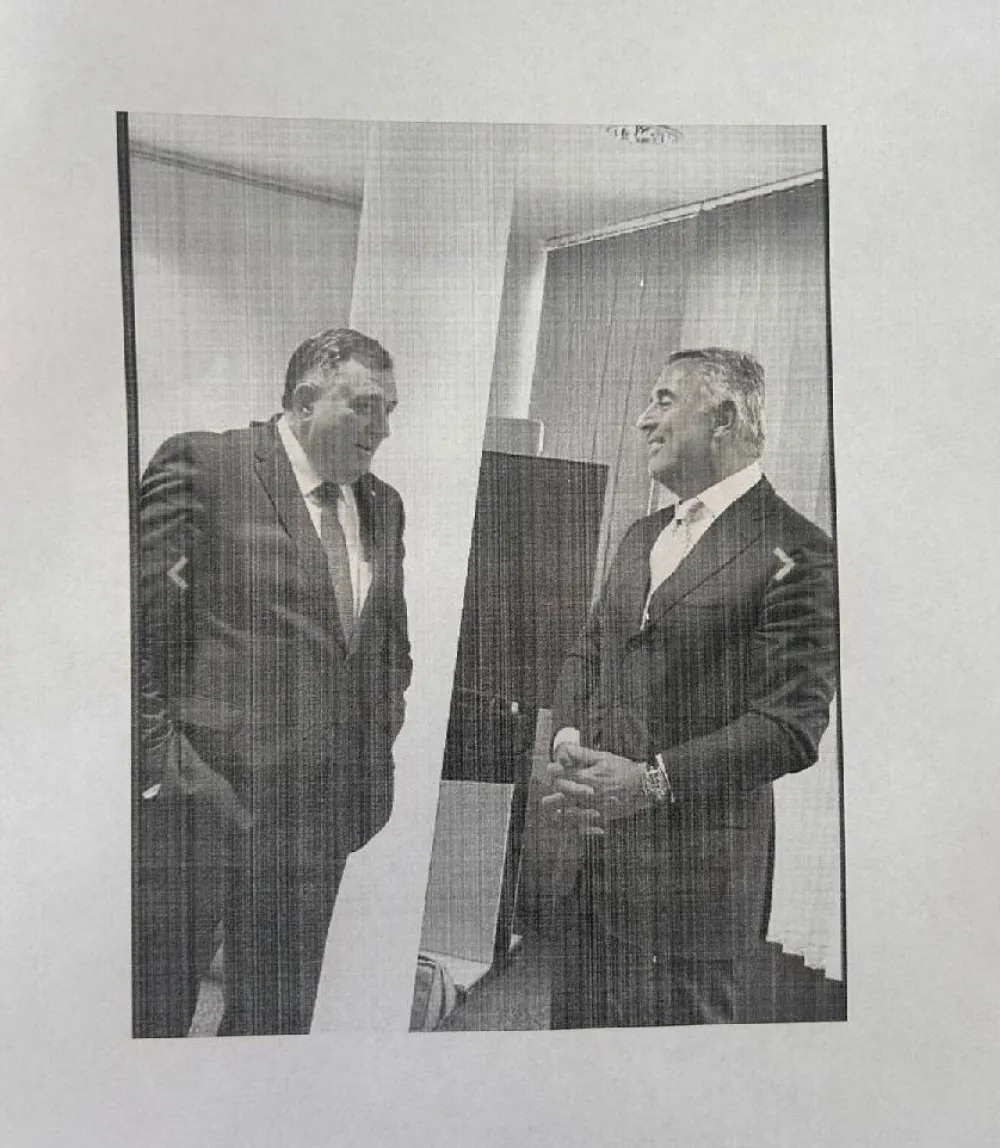 Milo Đukanović i Milorad Dodik -fotografija koju je Čarapić poslao DPS-u