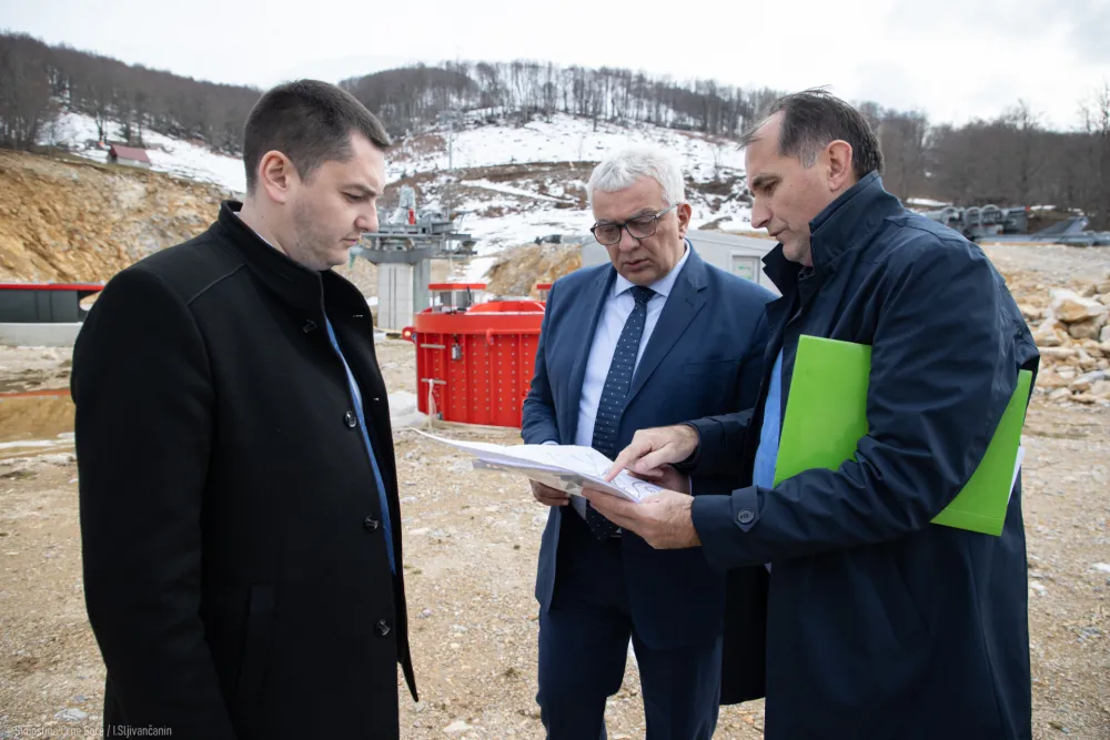 Mandić posjetio Mojkovac: Vlada i parlamentarna većina će uložiće napor da se zavr&scaron;i most na Tari