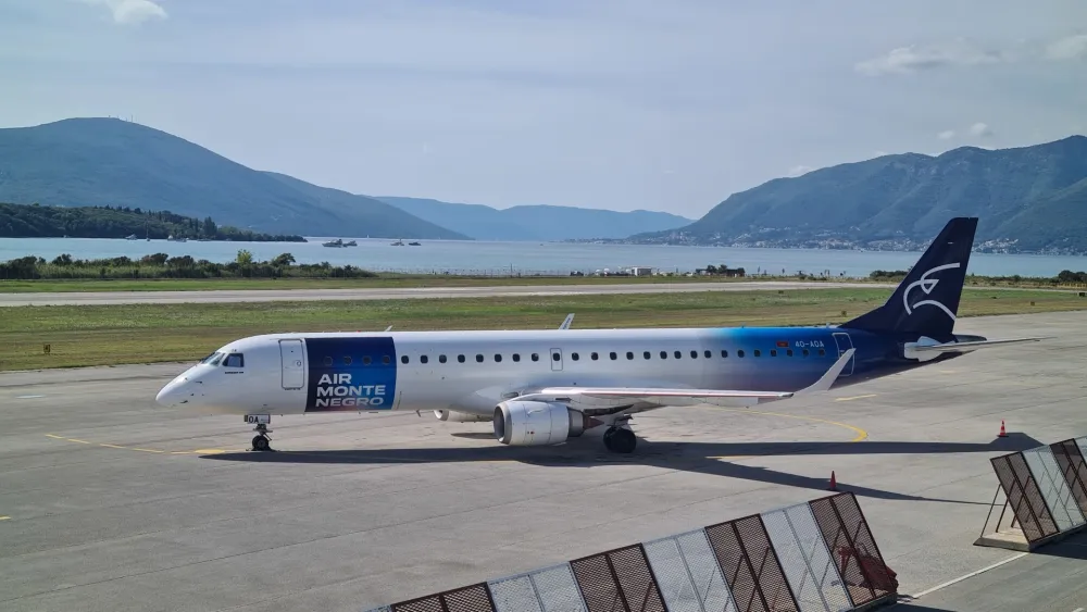 Er Montenegro u ponedjeljak ostaje bez oba "embraera": Pokvarili avion odmah nakon servisa plaćenog milion eura