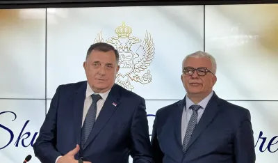 Dodik: Ne vidim ni&scaron;ta sporno &scaron;to je istaknuta zastava RS na sastanku sa Mandićem