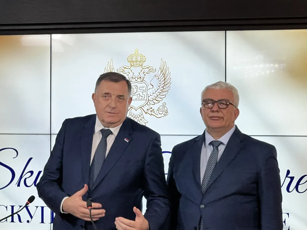 Dodik: Ne vidim ni&scaron;ta sporno &scaron;to je istaknuta zastava RS na sastanku sa Mandićem