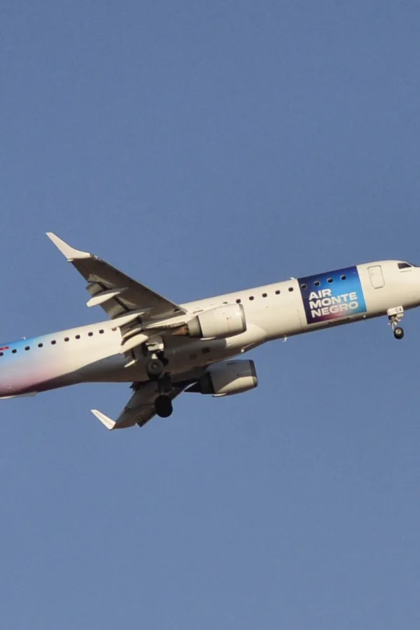 Let Beograd - Podgorica: Dojava o bombi u avionu Er Montenegra