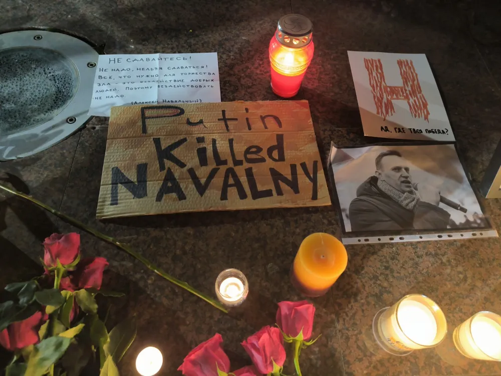 Rusi u Podgorici se opra&scaron;taju od Navaljnog