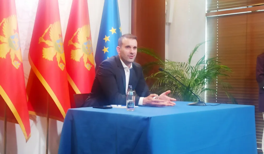 Spajić: Brđanin nema povjerenje nijednog člana Vlade, smjena odložena za ponedjeljak