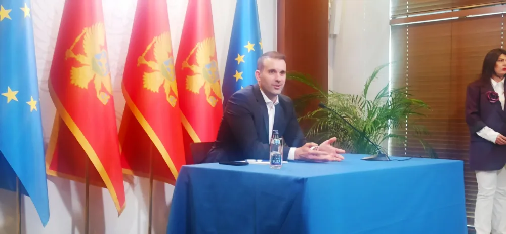 Spajić: Brđanin nema povjerenje nijednog člana Vlade, smjena odložena za ponedjeljak