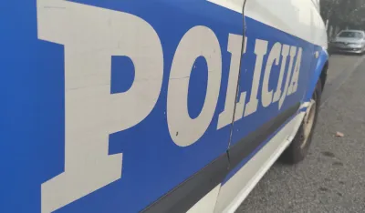 Uhap&scaron;en vozač, preticao kolonu vozila pod dejstvom narkotika