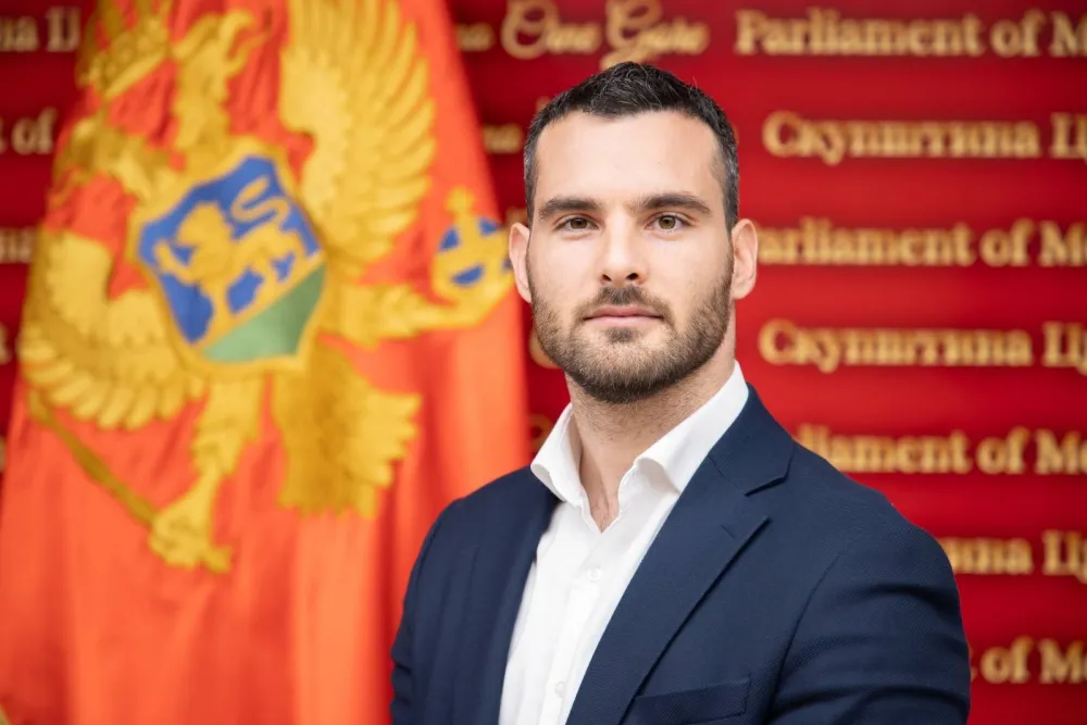 Tonći&nbsp;Janović
