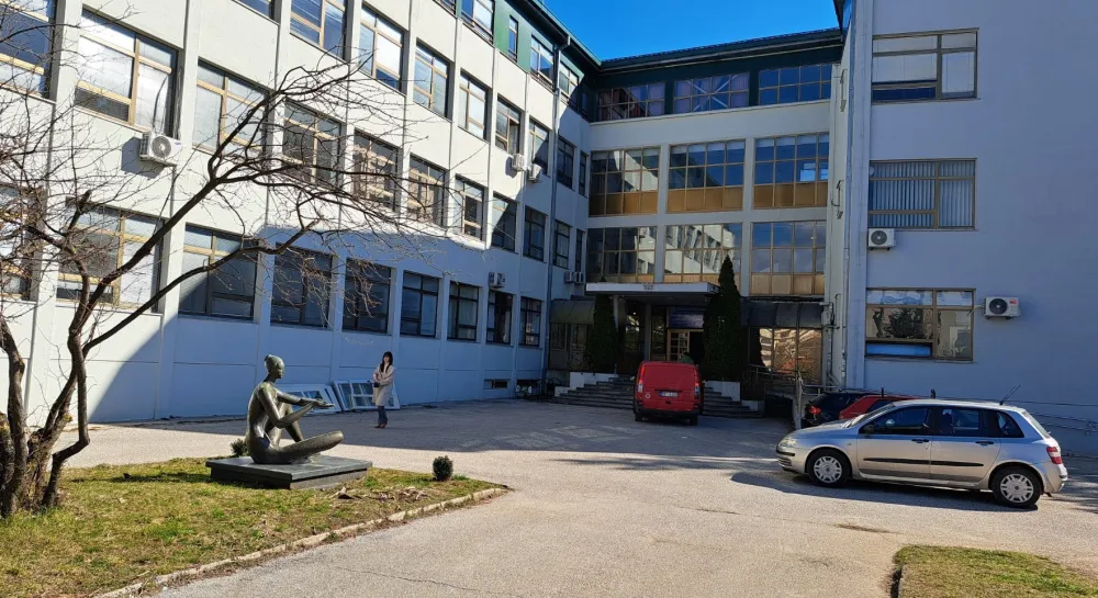 Nik&scaron;ićki studenti nadaju se boljim uslovima za studiranje: Rekonstrukciјa fakulteta nakon pola viјeka