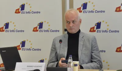 Vujović: Na karnevalu nije spaljen pisac, spalili su novinara koji kritikuje dru&scaron;tvo