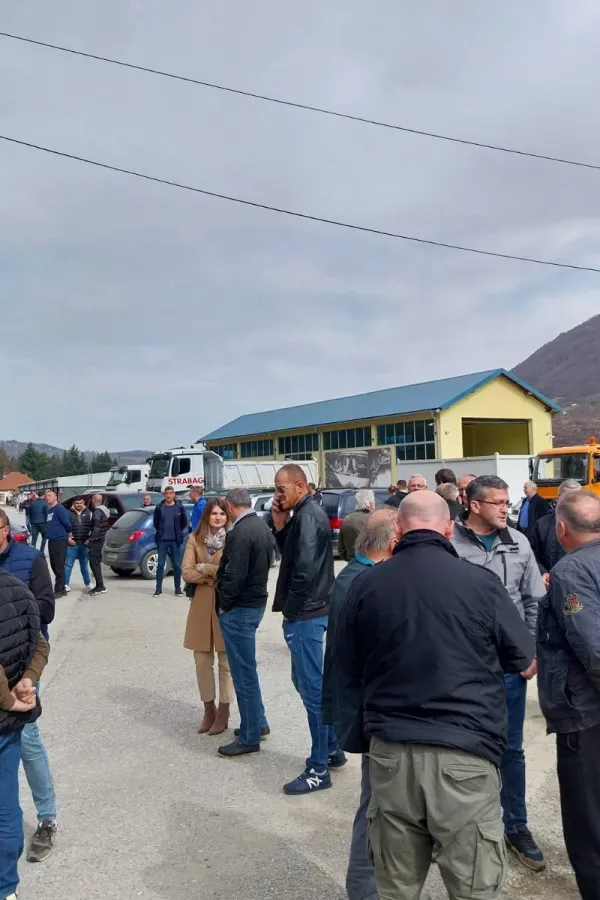 Blokada saobraćaјnice&nbsp;Berane &ndash; Plav: Stanovnici sjevera traže hitnu sanaciјu puta preko Tre&scaron;njevika