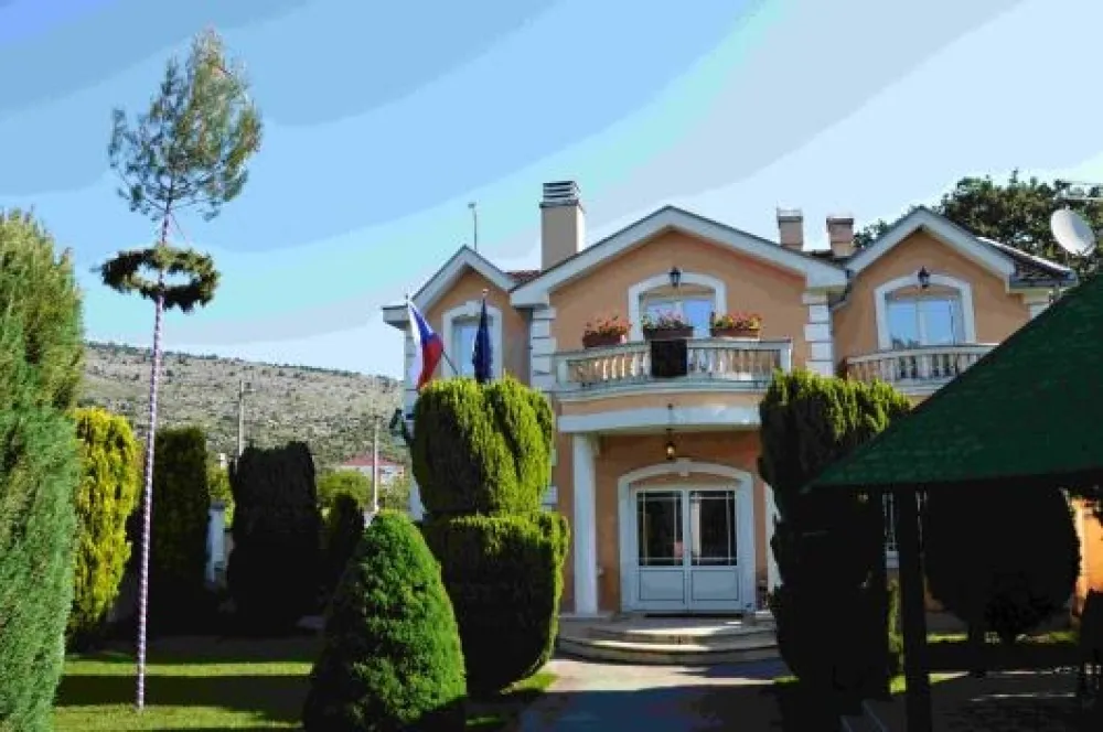 "Zajedno za slobodu i bezbjednost" - 25 godina Če&scaron;ke u NATO-u