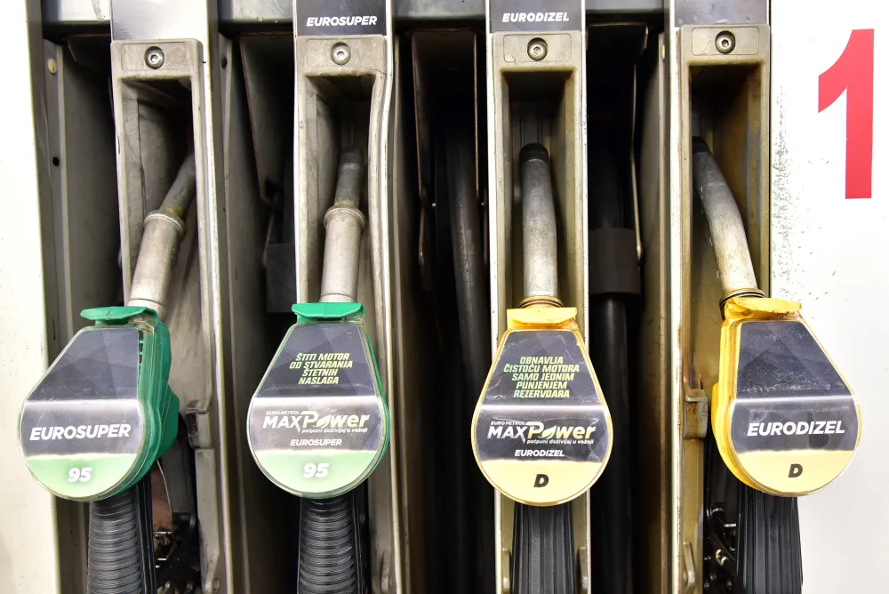 Ciјene goriva mogu porasti zbog zabrane izvoza Rusiјe