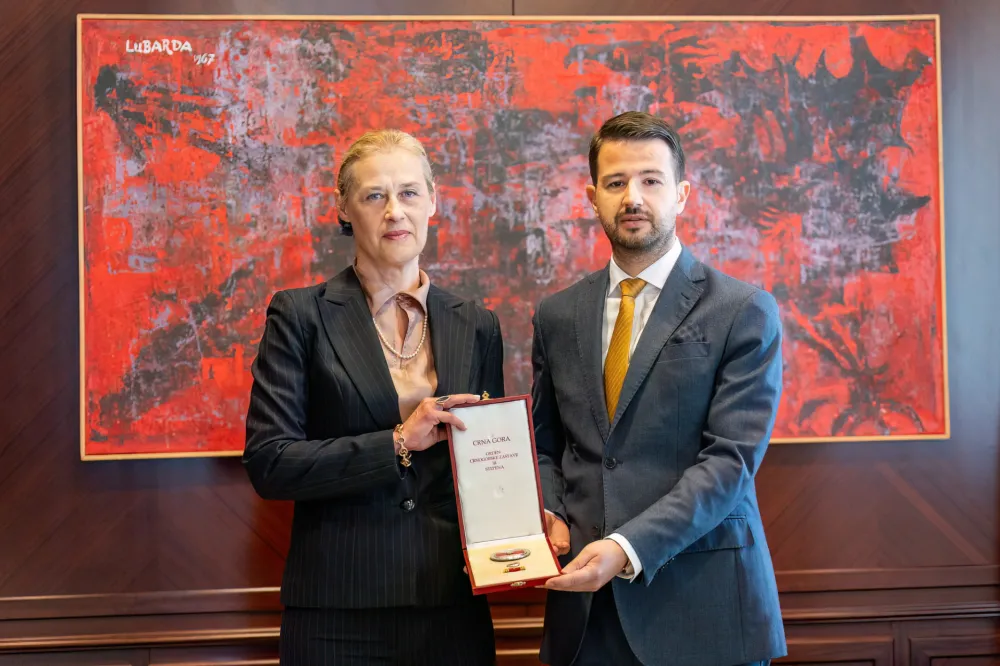 Milatović posthumno odlikovao Sofiju Klikovac