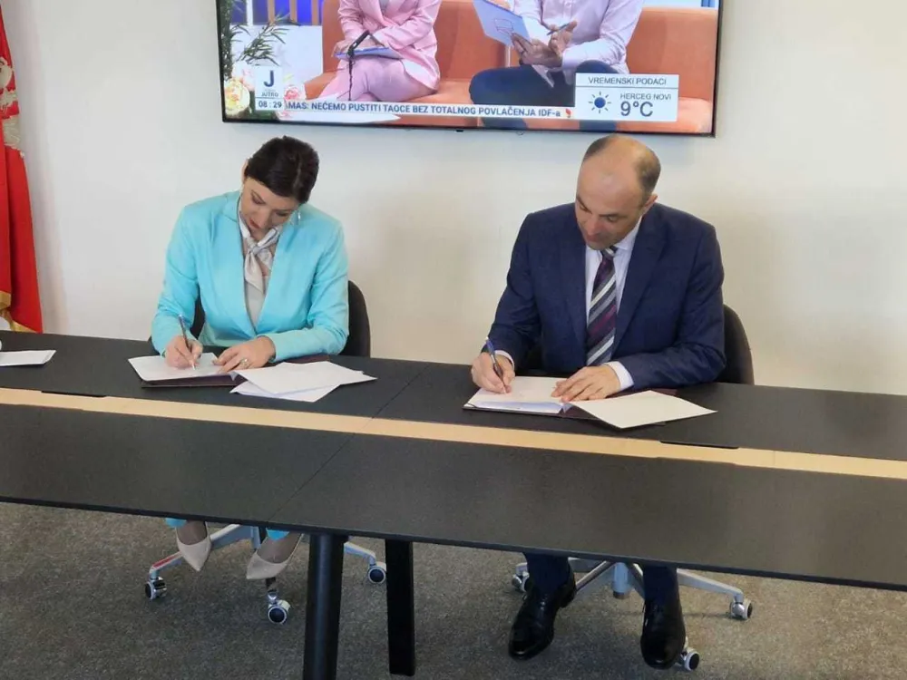 Anđela Jak&scaron;ić Stojanović i Boris Raonić potpisali memorandum o saradnji