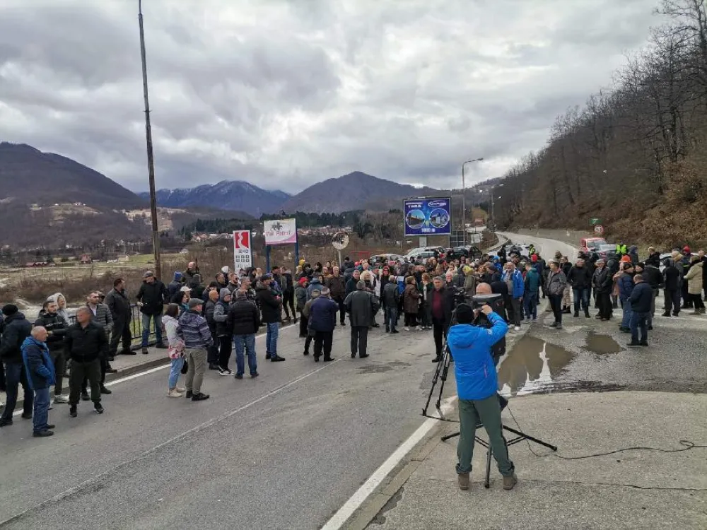 Protest u znak protivljenja otvaranju rudnika&nbsp;Brskovo:&nbsp;Moјkovac niјe mrtav i niko ga neće ubiti
