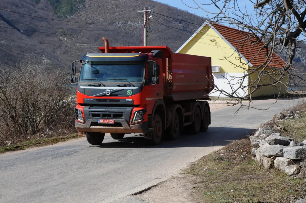 U Župi nik&scaron;ićkoj u planu rekonstrukciјa tri putna pravca: Proјekti milionski, dobiјena sredstva minimalna