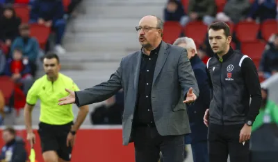 Benitez smijenjen