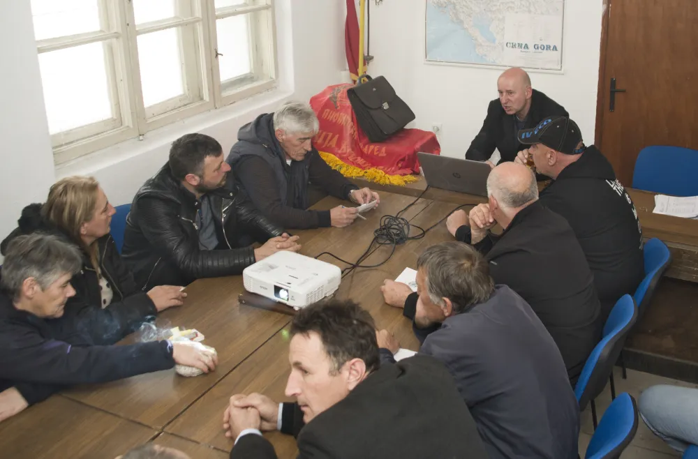 Ljevorečani poslali jasnu poruku: Umјesto &scaron;to nam nudite sadnice, izgradite nam puteve