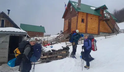 Vlasnici turističkih obјekata na Komovima saglasni da preko Tre&scaron;njevika ne prolaze te&scaron;ki kamioni