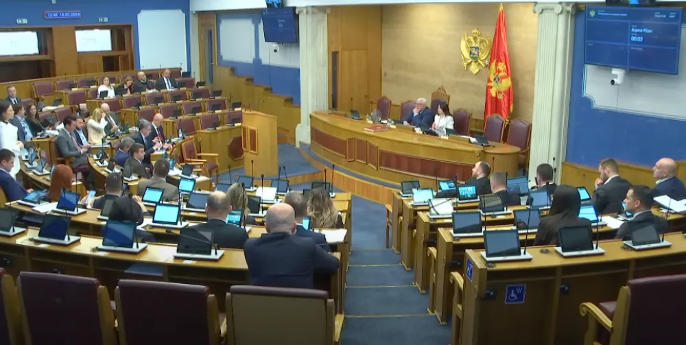 FOTO: Skrin&scaron;ot - Skup&scaron;tina