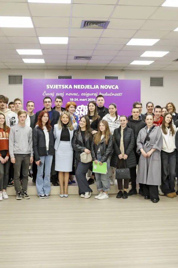 Podgorički gimnazijalci posjetili CBCG