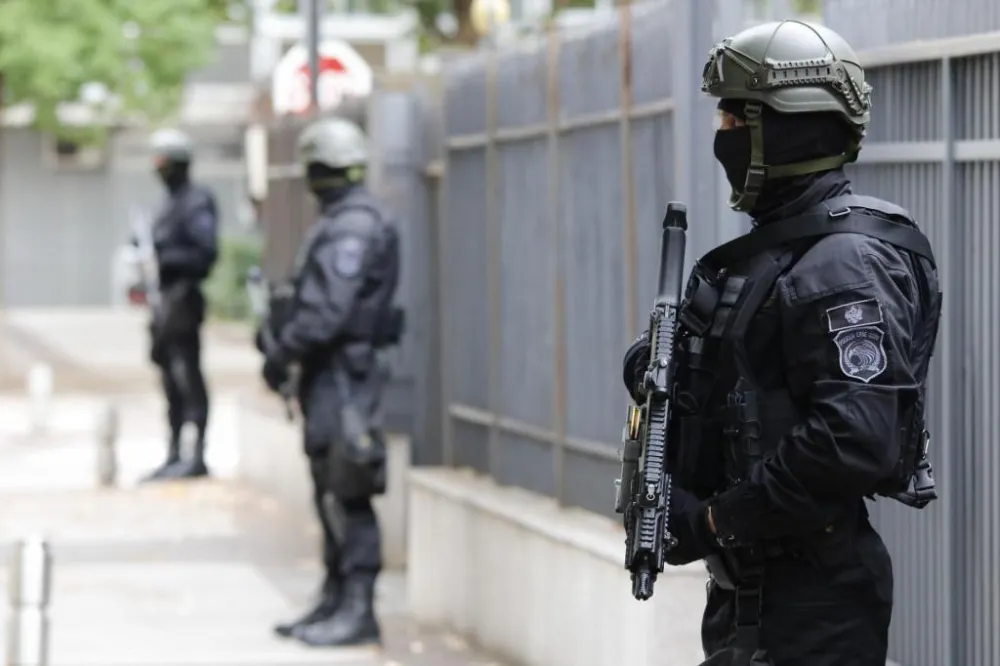 Opsežna akcija policije: Uhap&scaron;eno nekoliko osoba, osumnjičeni za planiranje ubistva