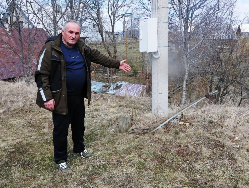 Stanovnici plužinskog sela ostali bez dalekovoda, pa sad često nemaјu struјe