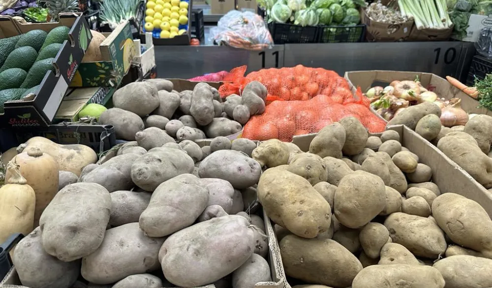 Za kilo mladog luka četiri kilograma krompira