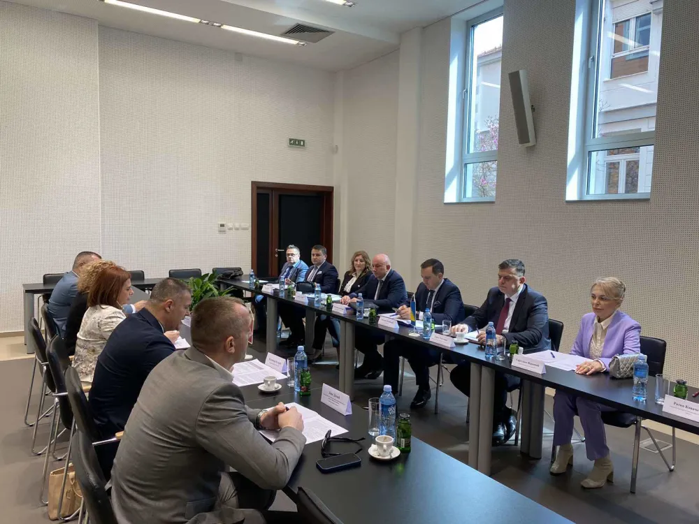 Carinici Crne Gore i BiH obilježili početak radova na rekonstrukciji graničnog prelaza Zupci