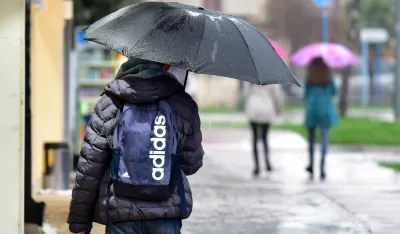 Danas oblačno, uveče pljuskovi sa grmljavinom