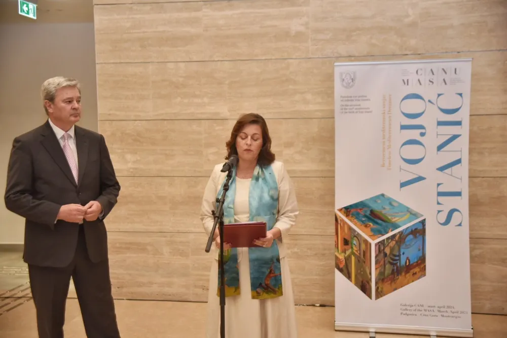 (VIDEO, FOTO) Otvarena retrospektivna izložba Voja Stanića u galeriji CANU: Zvaničnik duha, ljepote i života