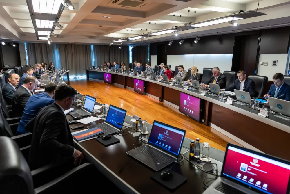 Vlada predložila nove članove u odborima direktora nekoliko preduzeća