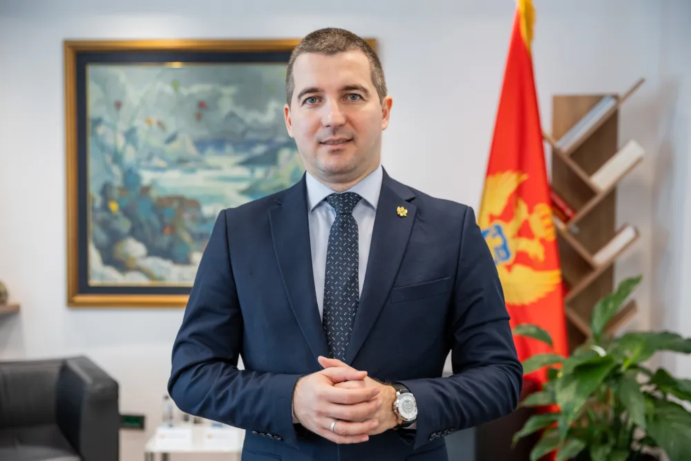 Bečić: Osuđujem neprimjerne komentare izrečene na račun Gorčević i Vukićević